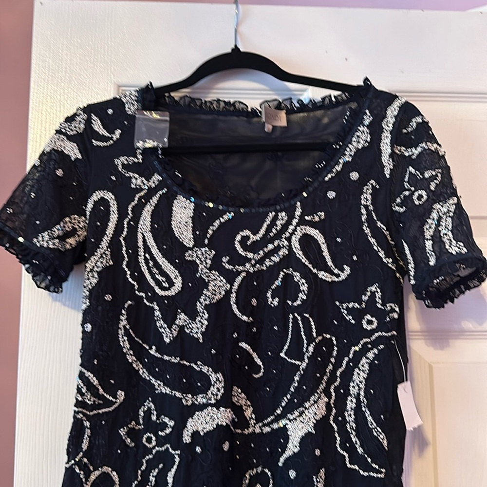 Mondi  women fancy top, size М, new, blue with white sequins